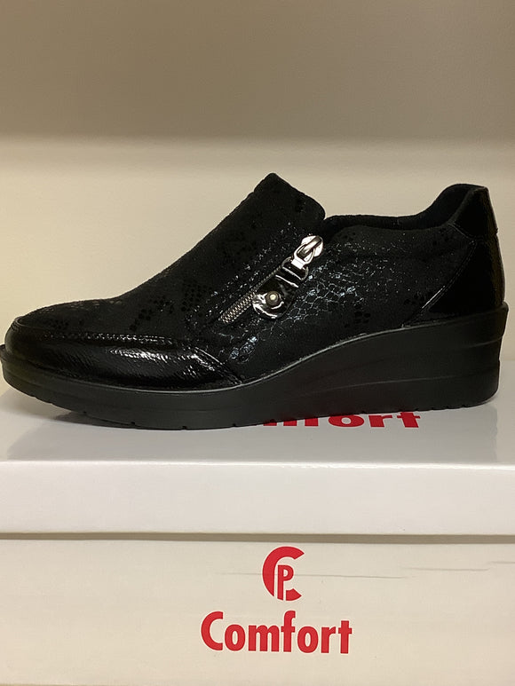 Comfort Black Patent/Micro Shoe