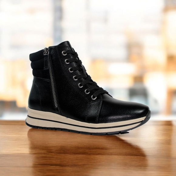 SUSST Devlyn Black Casual Ankle Boot